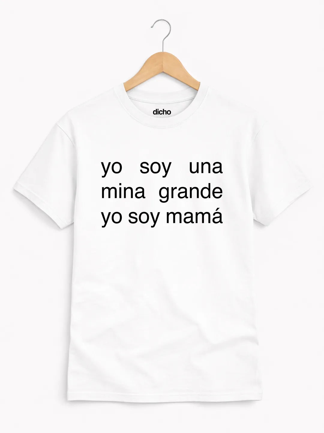 Remera «Yo soy una mina grande, yo soy mamá»