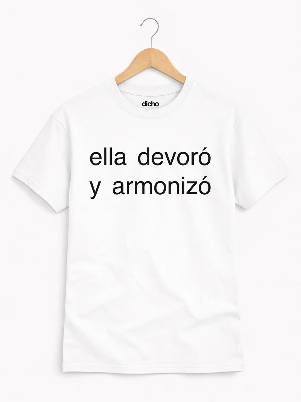 Remera «Ella devoró y armonizó»