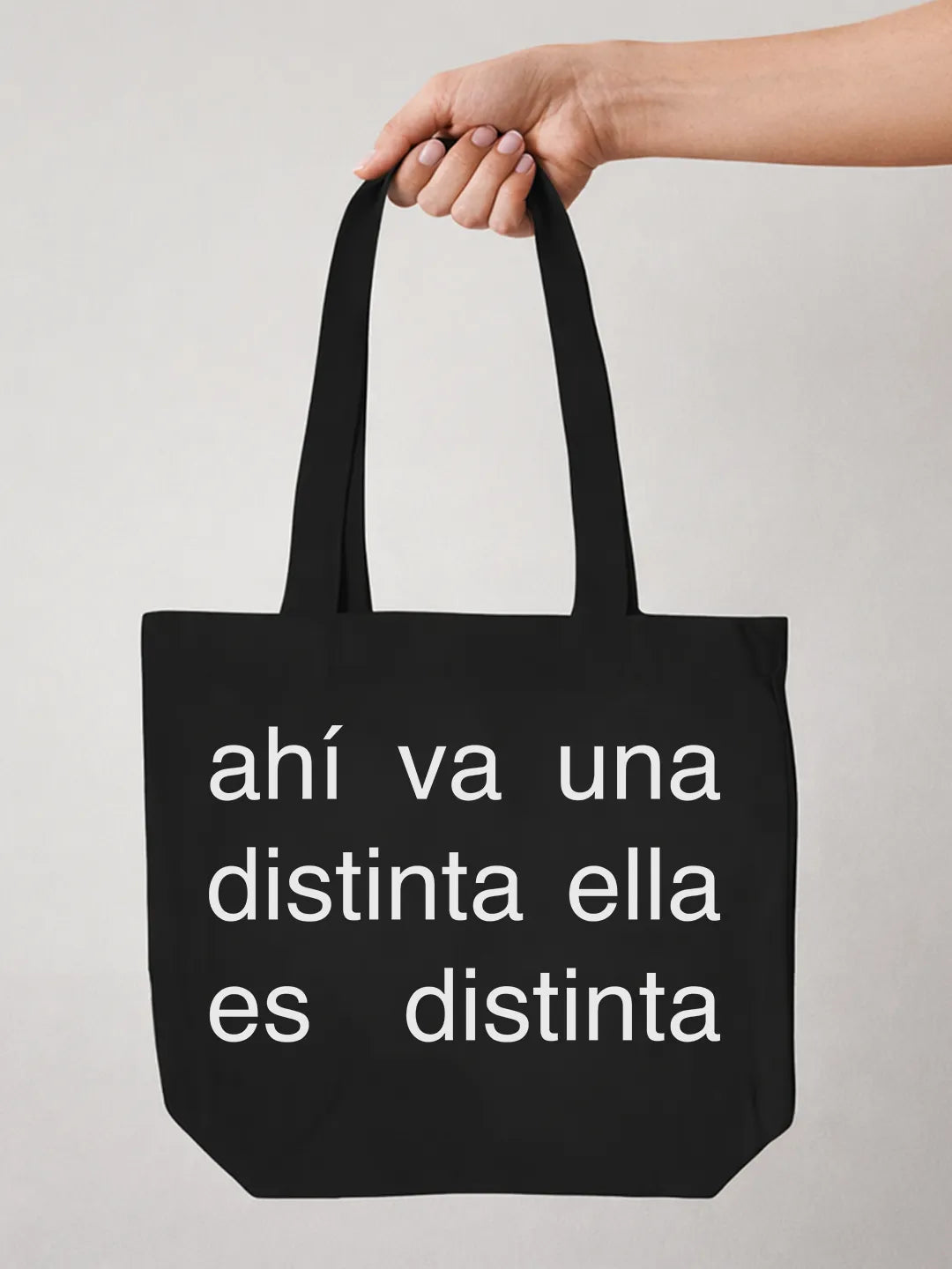 Tote bag «Ahí va una distinta»